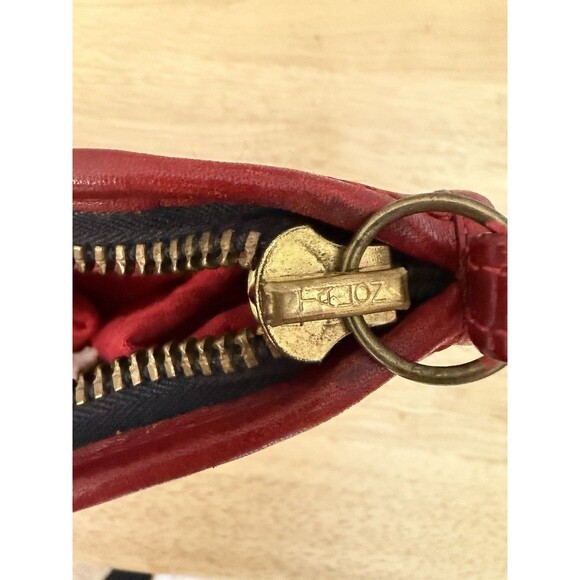 70s Coach Vintage Cherry Red Leather NYC Zip Clutch Portfolio w/ Wristlet 9917 - Picture 9 of 12